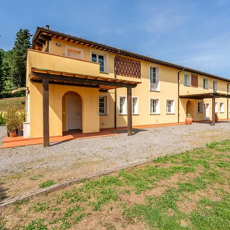 Il Girasole With Swimming Pool Appartement Capannori